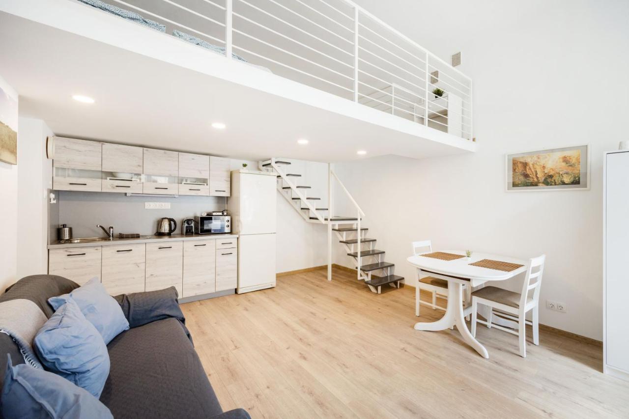V12 Apartments บูดาเปสต์ ภายนอก รูปภาพ