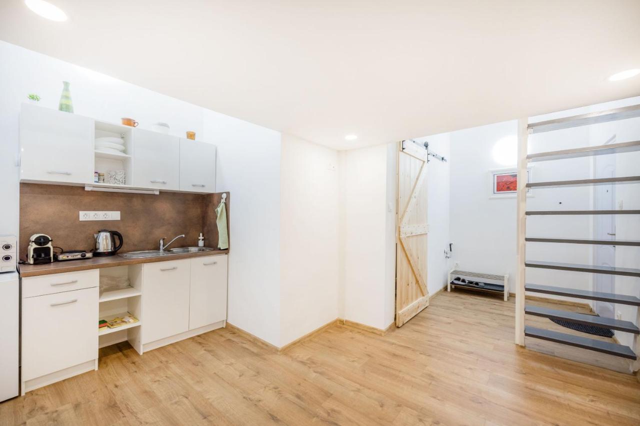V12 Apartments บูดาเปสต์ ภายนอก รูปภาพ